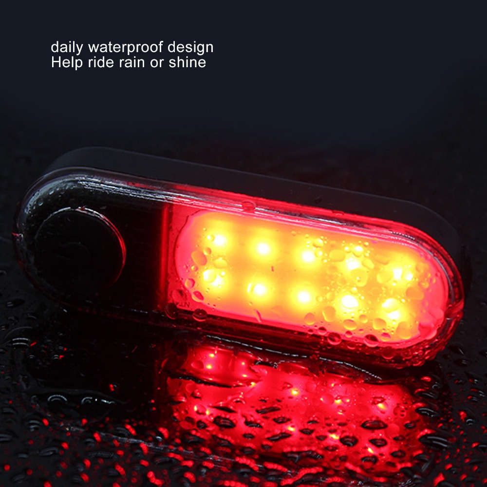 Running Gear On - Linterna con clip resistente al agua,